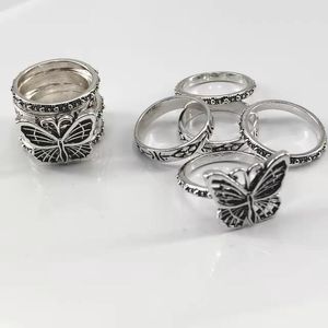 Cluster Rings 5 peças/set Of Retro Fashion Hip-hop Ring Set Butterfly Multi-layer Couple Trend Personality Female Size: 5#-10#