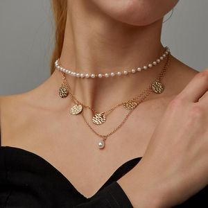 Pendant Necklaces Geometric Cracked Disc Round Coin Necklace For Women Female Retro Multilayer Simulated Pearl Gold Clavicle Chain Jewelry