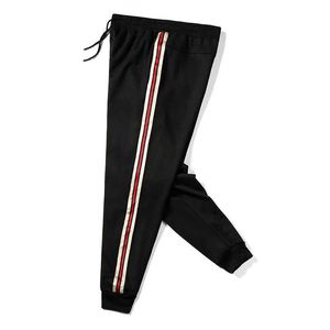 Pantaloni sportivi in velluto di cotone Pantaloni streetwear da uomo Flecce Pantaloni caldi a matita moda Pantaloni invernali maschili con coulisse Pantaloni casual Y0811