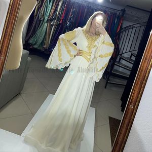Tradycyjne Vestidos Formaltes Arabski Szyfonowe Suknie Wieczorowe Caftan Flared Sleeve Aplikacja Prom Dress Robe de Soirée 2021