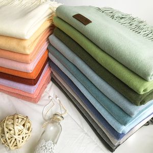 Novo cashmere como lenço de lenço de inverno cor sólida lenço de lã para estilo coreano quente franjado xale grande