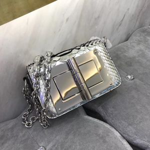 Lüks çanta tasarımcıları çanta sıcak satım kadın kılıfları marka çanta mini boyutu 16cm gerçek yılan derisi altın gümüş vb. Birçok renk hızlı teslimat toptan fiyat