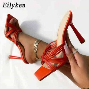 Chinelos Eilyken novo verão design de moda estreita faixa mulheres sexy saltos altos peep toe ladies mules slides sapatos grande tamanho grande 42220308