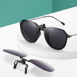 Sunglasses VIVIBEE Big Size Flip Up Clip On Polarized Gradient Grey Lens Oversized Driving UV400 Protection Fishing Accessory