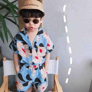 Yaz Moda Erkek Büyük Çiçek Plaj Tarzı Yumuşak Giyim Setleri Çocuklar Ince Nefes T Gömlek + Şort 2 adet Suits 210528