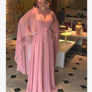 Brudens mor klänningar för 2022 med Cape Flowing Simple Pastel Pink Saudi Formal Prom Dresses Robe de Soiree