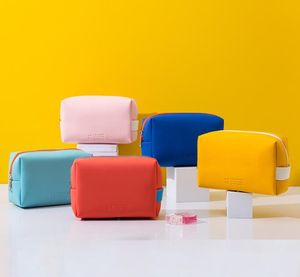 3 pezzi da donna PU tinta unita quadrato solido borse per trucco organizzatore borsa cosmetica borsa da toilette portatile in PU impermeabile color caramella