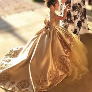 Girl's Dresses Gold First Communion Kids Ball Gown Lace Applique Beaded Bow Long Girls Pageant Dress Satin Tulle Flower Girl