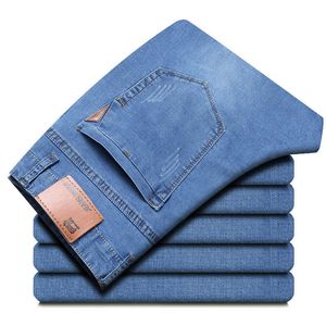 Shan Bao Mäns Slim Rak Bekväm Bomull Sträck Tunna Jeans Vår Sommar Klassisk Brand Business Casual Jeans Blue 210531