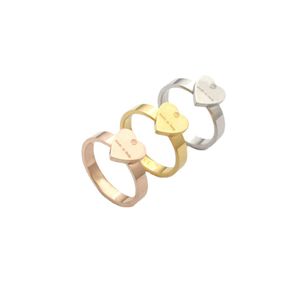 Alto polido extravagante simples coração anel de amor ouro prata rosa cores anéis de casal de aço inoxidável moda feminina joias de designer senhora festa presentes