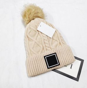 Wholesale beanie новые зимние крышки вязаные шляпы хип-хоп мужчины мужские горро капоты женские шапочки меховые помпоны теплые череп шапки snapback s7587