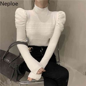 Neploe Moda Plised Swetry dla kobiet Elegancki rękaw Puff White Slim Topy Koreański Turtleneck Sweter Jumper Spadek Odzież 210922