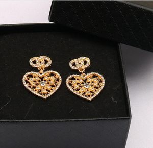 Kvinnor Simple Designer Brand Letter Stud örhängen Hög kvalitet 925 Silver Golden Geometric Heart Crystal Rhinestone Earring Luxury Wedding Jewerlry Accessories