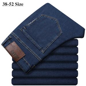 Plus Größe 44 48 50 52 Herren Blue Jeans Klassische Lose Elastische Hosen Business Casual Denim Hosen Marke Herren Kleidung 210622