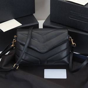 Zincir Messenger Çanta Omuz Çantası Crossbody Çanta Moda Düz Dana Hakiki Deri Pürüzsüz Yüzey İç Fermuar Hasp Donanım