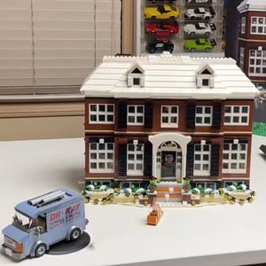 Idee Movie 3955PCS MOC 21330 Building Blocks Home Set da solo casa Set Dolls Car Model Bricks Giocattoli educativi per bambini Regali di Natale
