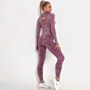 2 pezzi Yoga Set SeamlCamouflage Abbigliamento da palestra FitnSet da allenamento Maniche lunghe Yoga Out adatto per abbigliamento sportivo da donna X0629