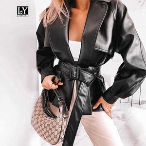 LY Varey Lin Jesień Kobiety Faux Soft Leather Oversize Jacket Turndown Collar Black Punk PU Moto Płaszcz z pasem 210526