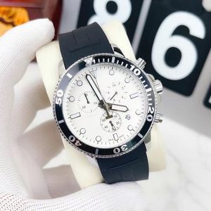 Armbandsur Business Mens Watches Top Brand Designer Chronograph Stopwatch Rubber Strap Quartz Watch Present For Man Christmas Gifts Father's Valentine's Day Present