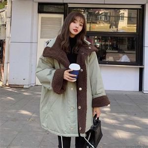 Versão coreana do estudante solto estressado ferramentas, ambos os lados usam casaco de lã de cordeiro, jaqueta de inverno feminino 211008