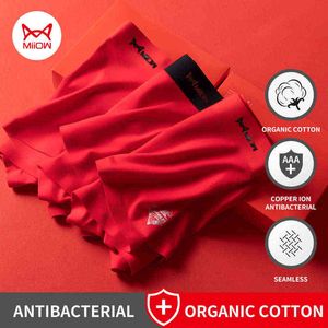 Miiow Ano Red Organic Algodão Homens Underwear Boxer Shorts e Sock Conjuntos confortáveis ​​cuecas macias calcinhas masculinas Trunks Underware H1214