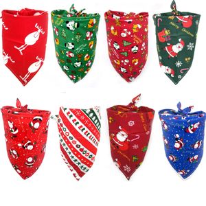 Hundkläder Julhundar Bandanas Soft Pet Triangle Scarf Bibs Tillbehör till Doggy Cute Penguin Gingerbread Man Santa Claus Elk Pattern