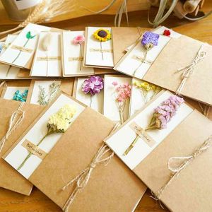 10pcs/lot Flowers Kraft Paper Greeting Cards Wedding Decoration Cards Birthday Wedding Invitations Cards Mother's Day Gifts SH190923