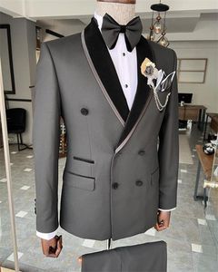 Light Cinzenos Homens Homens Casamento Smoking TuxeDos Desgaste 2 Peças Groom Suits Slim Fit Peaited Lapel Bestman Blazer (Jacket + Calças)