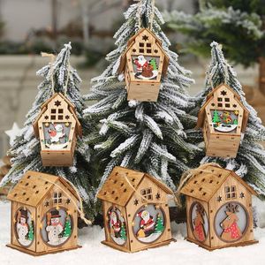 Juldekorationer Led Light Wood House Cute Tree Hanging Ornaments Luminous Decor Holiday Decoration Toppers