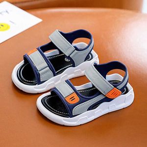 Yaz çocuk sandalet kaymaz yumuşak dip velcro çocuk plaj ayakkabıları küçük orta büyük çocuklar bebek sandalet nefes alabilir rahat x0719