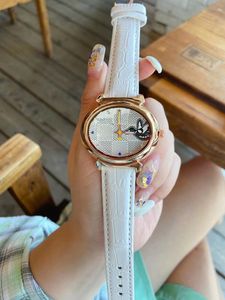 Märke klockor Women Girl Pigeon Plaid Style Leather Strap Quartz Wrist Watch L58