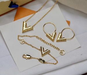 Europe America Style Jewelry Sets Lady Women Titanium Steel Engraved V Initials Charm Essential V Letter Necklace Bracelet Earrings