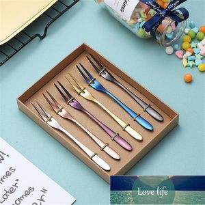 6Pcs/set Rainbow Cake Fruit Fork Stainless Steel Upscale Dinnerware Dessert Fork For Hotel Party Kitchen Tool Dinner Salad Forks Factory price expert design Quality