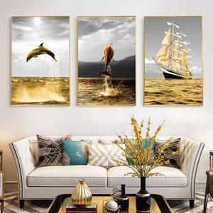 Złoty Retro Seaside Sceneria Plakat Ryba Łódź Nordic Seascape Płótno Malarstwo Wall Art Picture dla nowoczesnego wystroju wnętrz domu