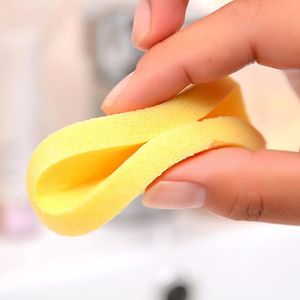 Preço de fábrica 4 cores macio esponja comprimida face ferramenta de limpeza facial lavagem lavagem almofada exfoliador cosméticos cosméticos aplicadores de sopro facetowel