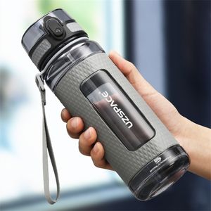 UZSPACE Sport-Wasserflaschen, eine kostenlose 1000 ml tragbare, auslaufsichere, sturzsichere Kunststoff-Trinkflasche, Sommer-Outdoor-Tour, Fitnessstudio, Teetasse 220217