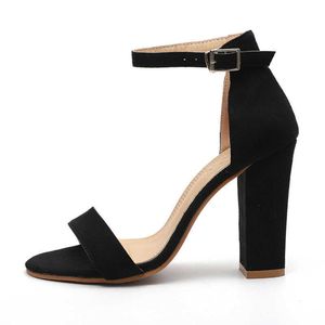 Mulheres Sandálias Moda Ankle Strap Sapatos de Verão Mulher 2019 Novos Saltos Altos Sandalias Mujer Black Block Heels Mulheres Plus Size X0526