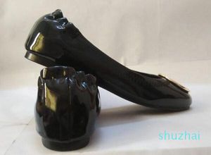 حذاء باليه مسطح بمشبك معدني مشهور للسفر والحفلات الراقصة للنساء من جلد الغنم حذاء من الجلد الطبيعي Sz 35-41