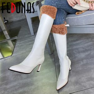 Winter Fashion Ladies Shoes Keep Warm Knee High Boots Side Zipper Heels Boot Party Wedding Woman 210528 GAI GAI GAI