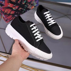 malletters designer di lusso SQVAD scarpe da ginnastica alte con plateau e cerchio in tela con cuciture in pelle di vitello