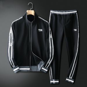21ss men s tracksuit Breathable and easy to clean men s sports two piece set young sport short womens two piece sweat suits big discount