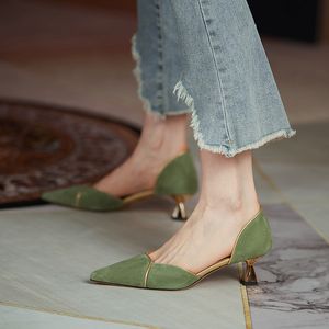 Sammet skor kvinnor glida på höga klackar stilett sandaler damer märkespumpar söt spetsig kil 2022 spets-up ihålig grunt mout