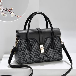 Wholesale europe bags for sale - Group buy Women s Bag Checkered European And American Simple Fashion Single Shoulder Messenger Bags