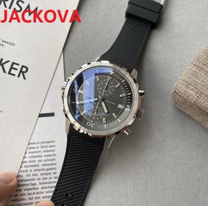 Moda Uomo Full Functional Day Date Orologi Iced Out Top Designer Movimento al quarzo Orologio da uomo Gomma Silicone crimine scansione tick sport Cronometro Orologio da tavolo