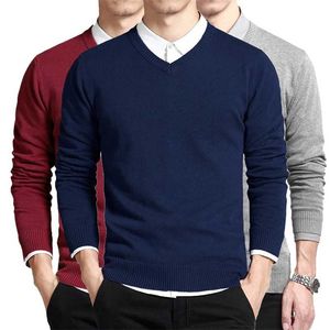 Varsanol Bomull Tröja Män Långärmad Pullovers Outwear Man V-Neck Tröjor Toppar Lös Solid Fit Stickning Kläder 8Colors 211018