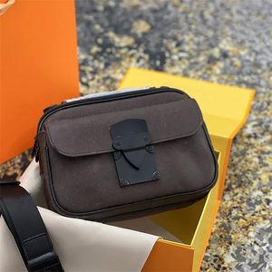 Väskor Designer Cross Body Axelväskor Handväska Crossbody-väska Äkta läder högkvalitativt modemärke 3 olika färger