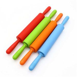 44 * 5.3cm Silicone Rolling Pins Dough Pastelaria Plástico Punho de Plástico Silicone Grande Pino de Rolamento Ferramentas 211008