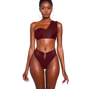 Costumi da bagno da donna Set bikini rosso Set estivi per donna 2021 Abiti Barhing 2 pezzi Moda Monospalla senza maniche Crop Top Boho Costume da bagno