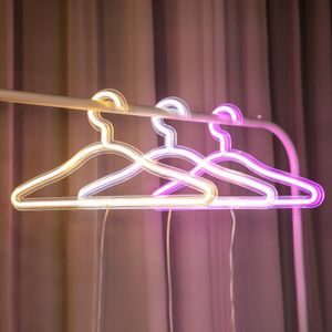 Hangers Racks Led Neon Light USB Powered Clothes Stand Dekorativ Ljus Hängare Natt