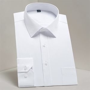 Plus Storlek Mäns Basic Standard-Fit Långärmad Klänning Skjorta Fast / Striped Formell Business White Work Office Classic Male Shirt 210708